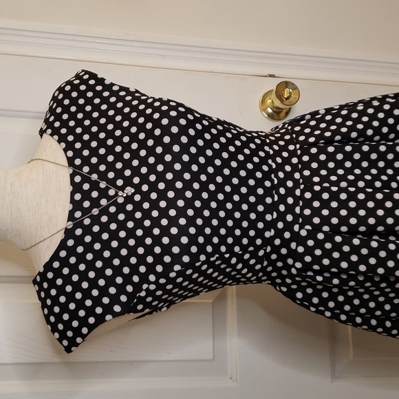 Windsor Black & White Polka Dot Dress - Picture 3 of 13